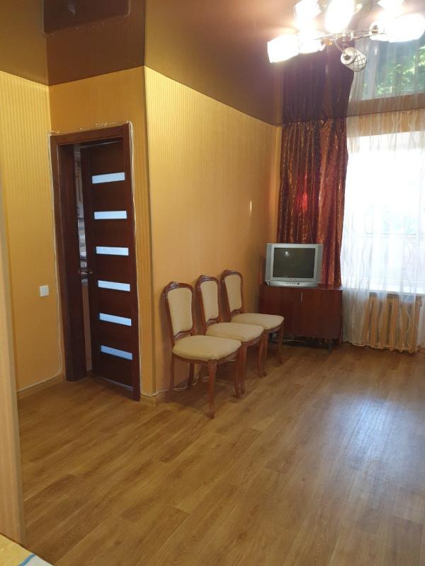 Long term rent 2 bedroom-(s) apartment Liubovi Maloi Avenue (Postysheva Avenue) 18