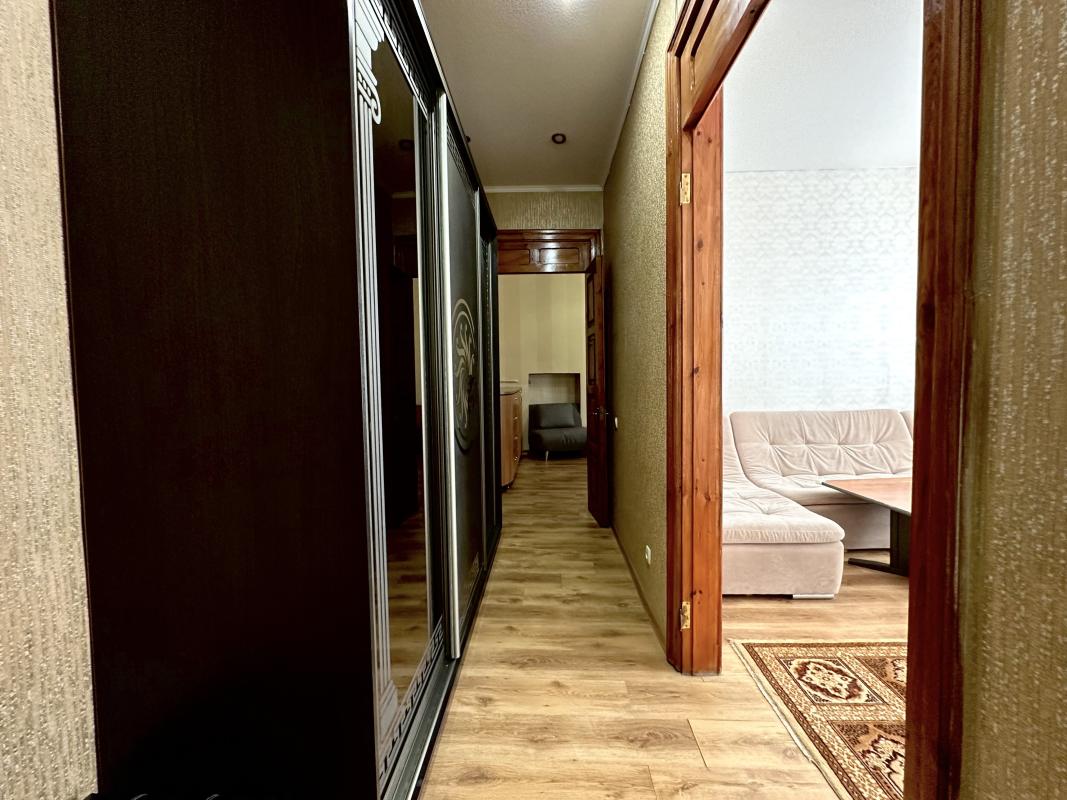 Sale 2 bedroom-(s) apartment 60 sq. m., Alchevskykh Street (Artema Street) 1/13