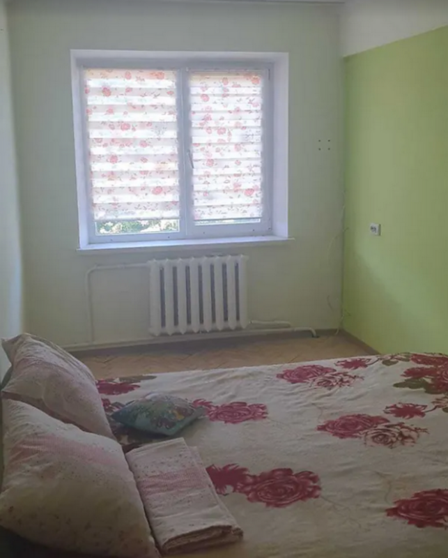 Sale 2 bedroom-(s) apartment 46 sq. m., Heroiv Krut Street 9