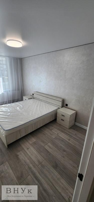 Продаж 2 кімнатної квартири 76 кв. м, Київська вул.