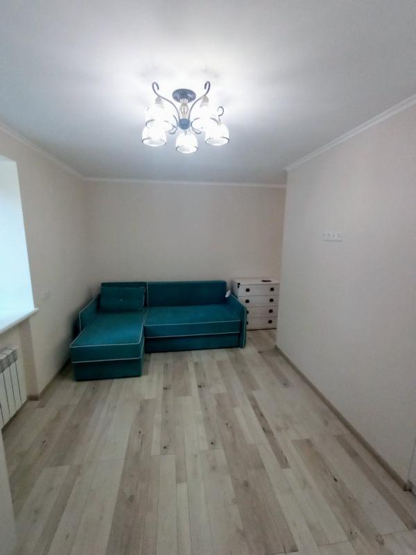 Long term rent 1 bedroom-(s) apartment Vorobiova Lane