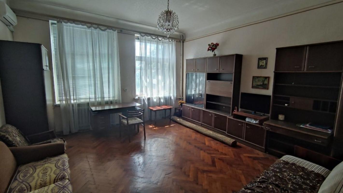 Long term rent 3 bedroom-(s) apartment Lyudmyly Hurchenko lane (Samerovsky Lane) 3б