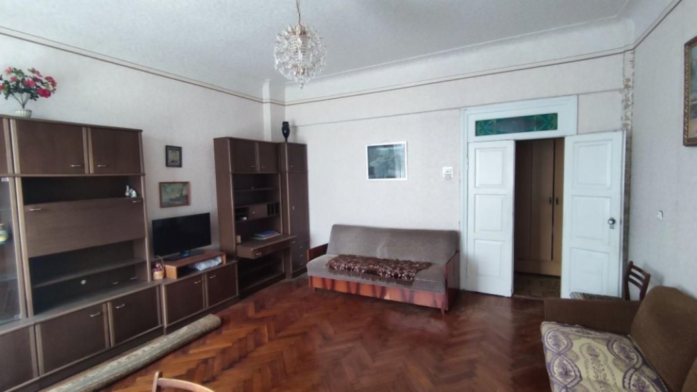 Long term rent 3 bedroom-(s) apartment Lyudmyly Hurchenko lane (Samerovsky Lane) 3б