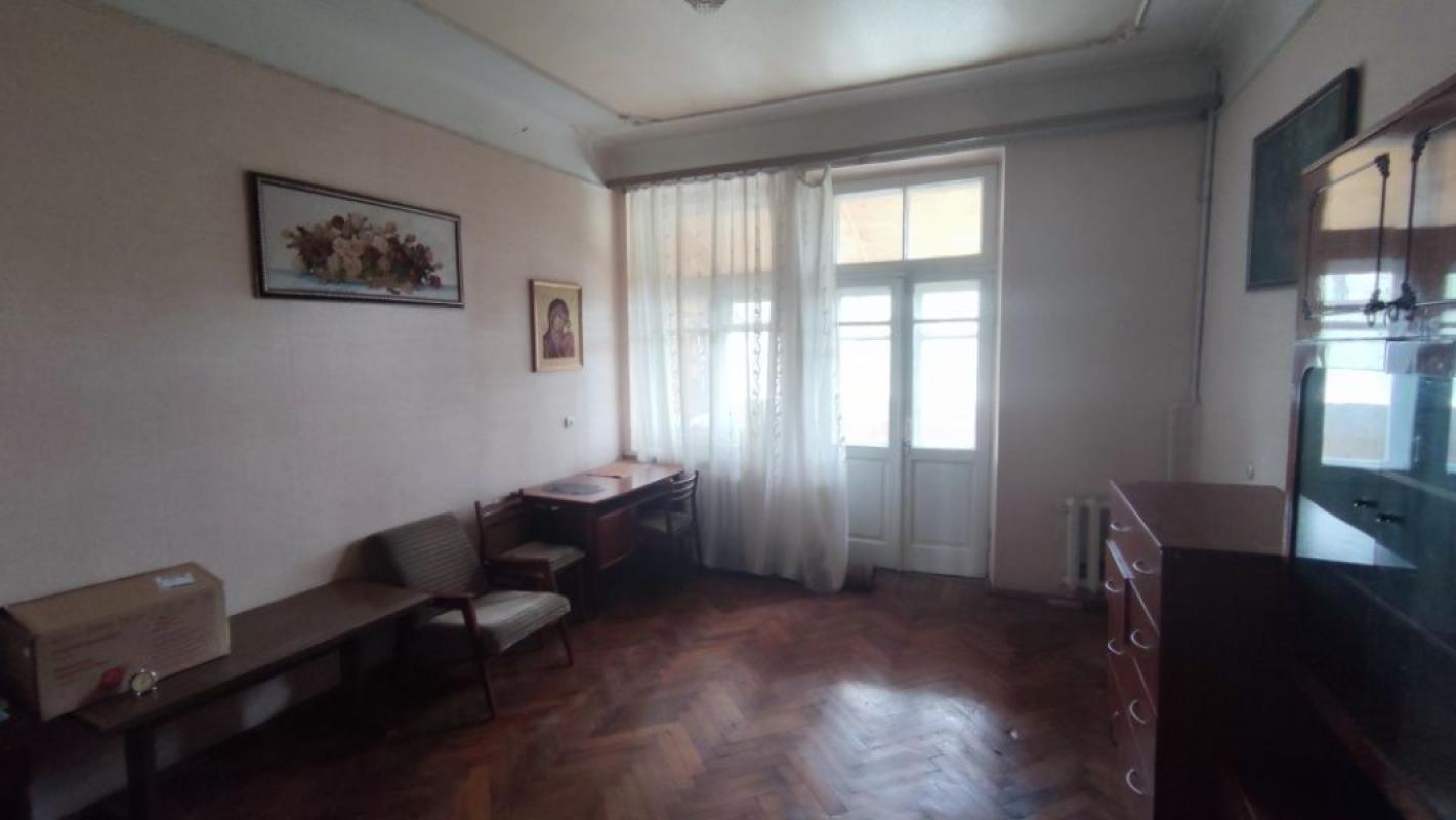 Long term rent 3 bedroom-(s) apartment Lyudmyly Hurchenko lane (Samerovsky Lane) 3б