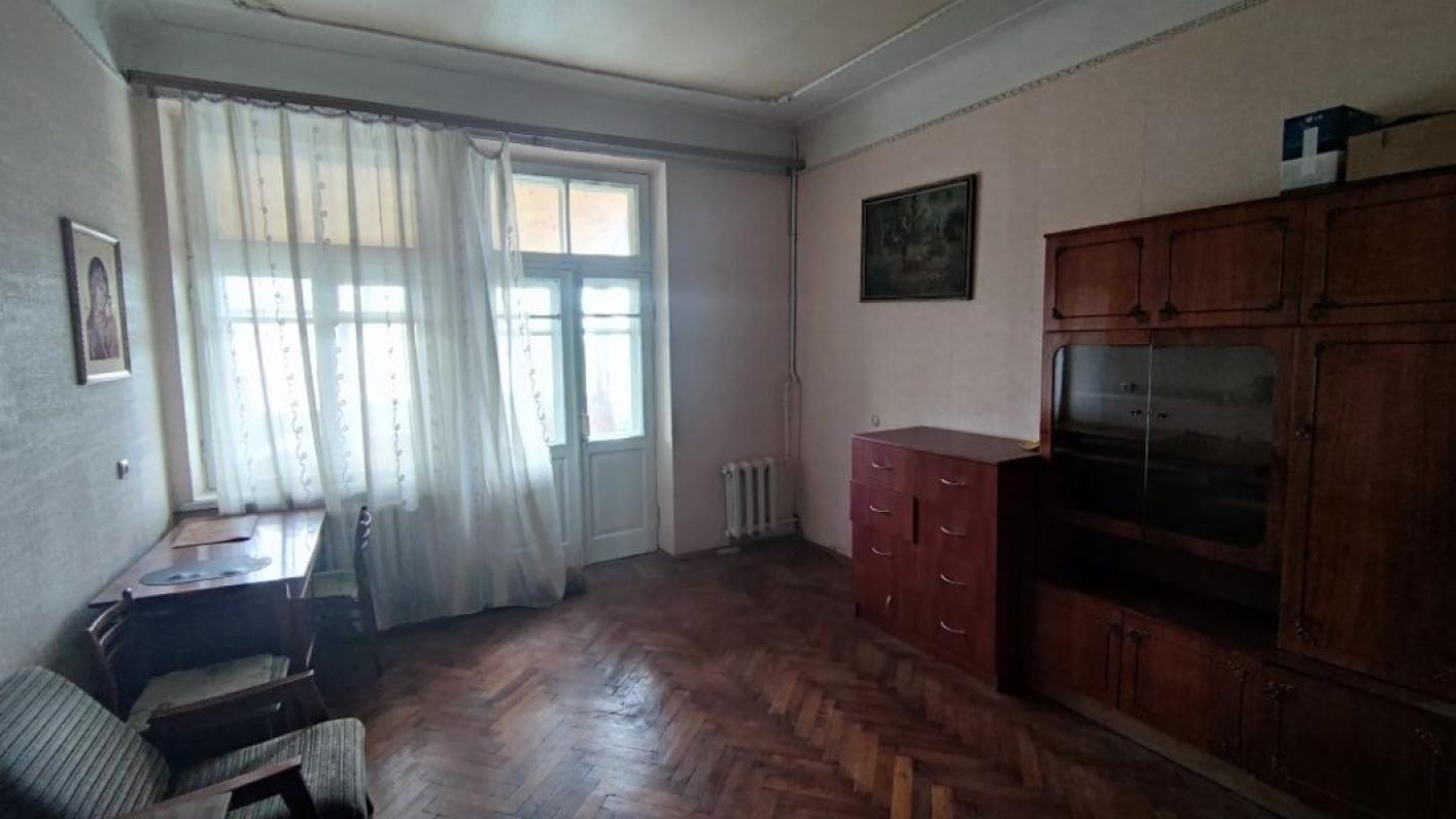 Long term rent 3 bedroom-(s) apartment Lyudmyly Hurchenko lane (Samerovsky Lane) 3б