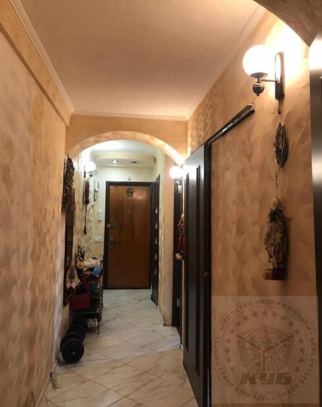 Продажа 3 комнатной квартиры 82 кв. м, Якуба Коласа ул. 17