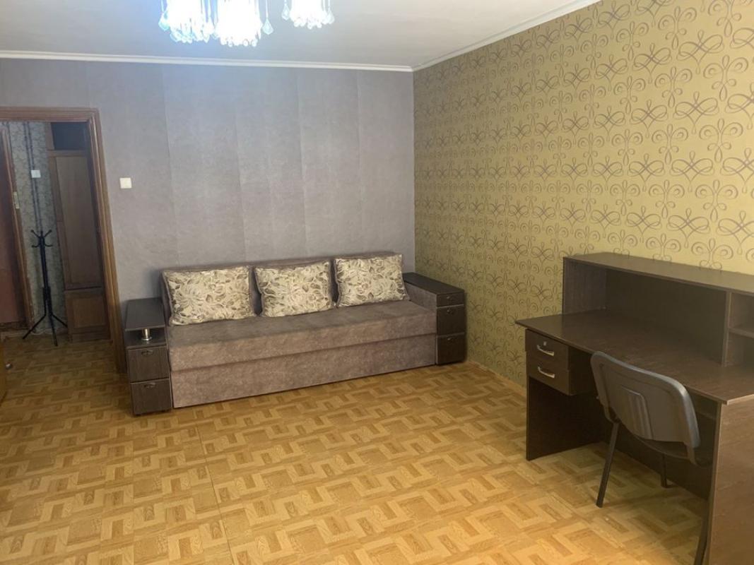 Long term rent 1 bedroom-(s) apartment Moskalivska Street (Zhovtnevoi Revoliutsii Street) 7в