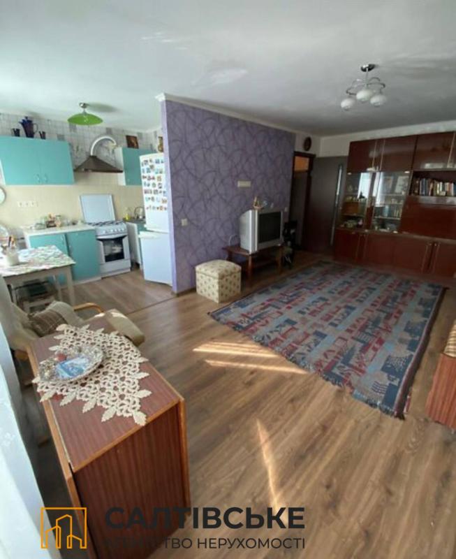 Продаж 1 кімнатної квартири 32 кв. м, Познанська вул. 8