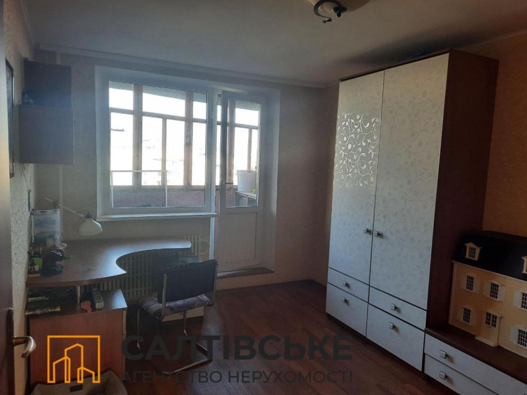 Sale 3 bedroom-(s) apartment 65 sq. m., Hvardiytsiv-Shyronintsiv Street 111