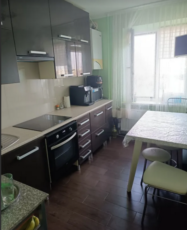 Sale 3 bedroom-(s) apartment 62 sq. m., Luchakivskoho Street 11