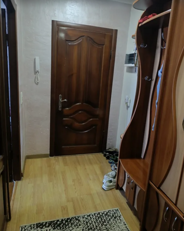 Sale 3 bedroom-(s) apartment 62 sq. m., Luchakivskoho Street 11