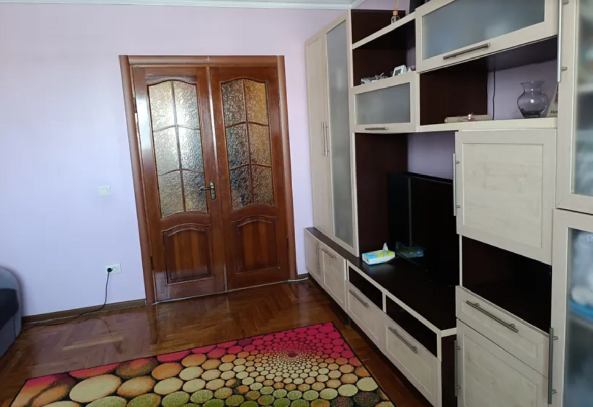 Sale 3 bedroom-(s) apartment 62 sq. m., Luchakivskoho Street 11