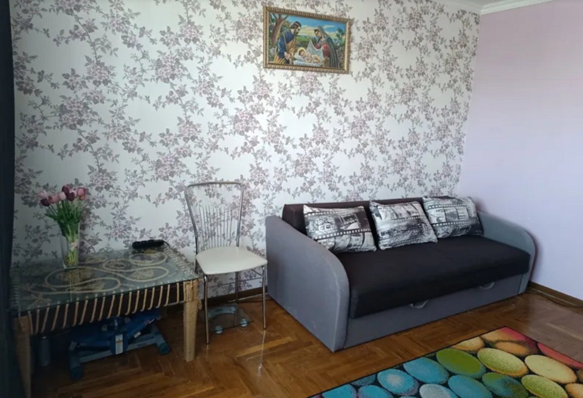 Sale 3 bedroom-(s) apartment 62 sq. m., Luchakivskoho Street 11