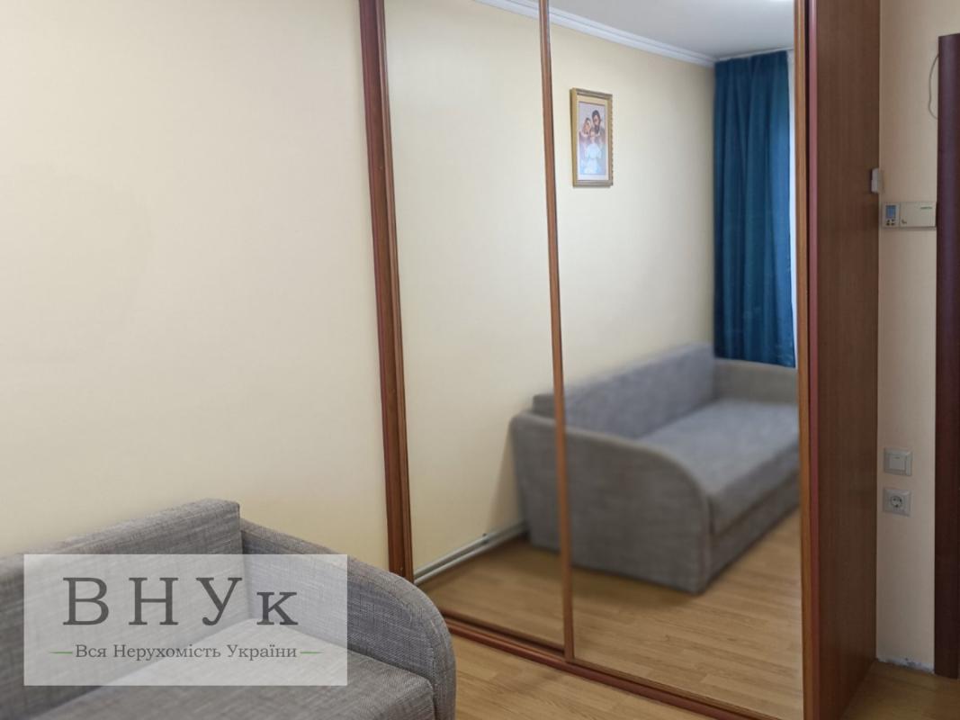 Sale 3 bedroom-(s) apartment 62 sq. m., Luchakivskoho Street 14