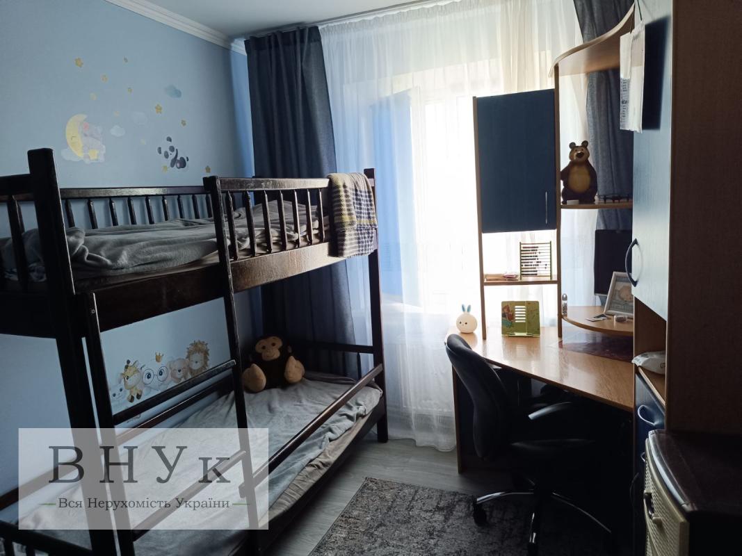 Sale 3 bedroom-(s) apartment 62 sq. m., Luchakivskoho Street 14