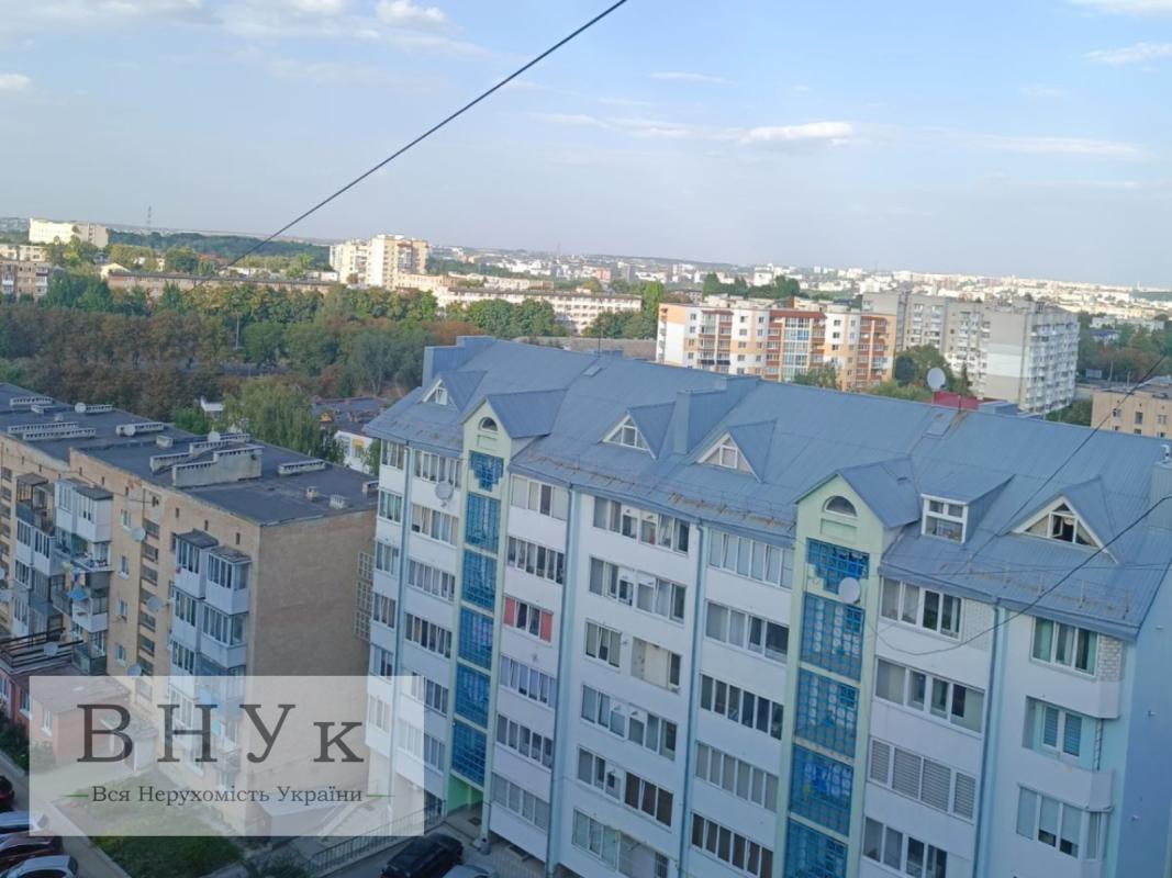 Продаж 3 кімнатної квартири 62 кв. м, Лучаківського вул. (Надзбручанська) 14