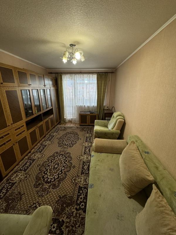 Long term rent 3 bedroom-(s) apartment Krasnodarska Street 171к3