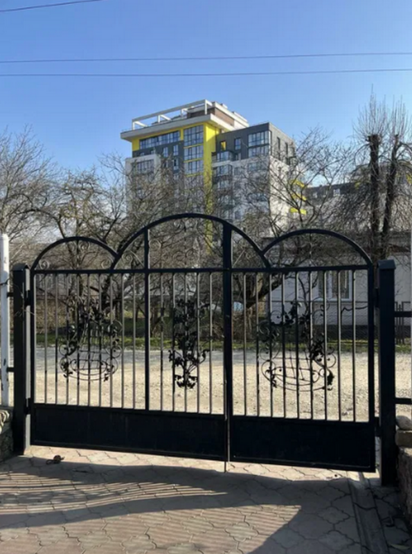 Sale house 240 sq. m., Zluky Avenue 3