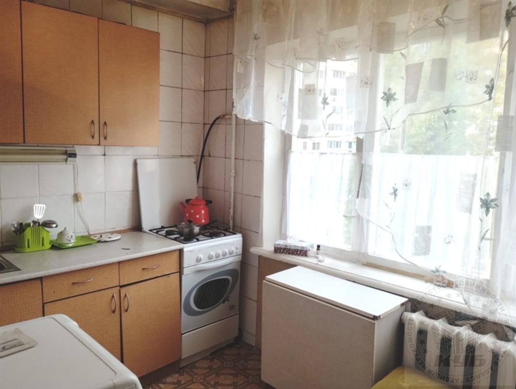 Продаж 2 кімнатної квартири 47 кв. м, Гарматна вул. 40