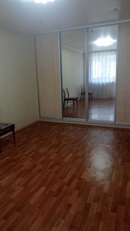 Продаж 2 кімнатної квартири 47 кв. м, Валентинівська вул. (Блюхера) 24б