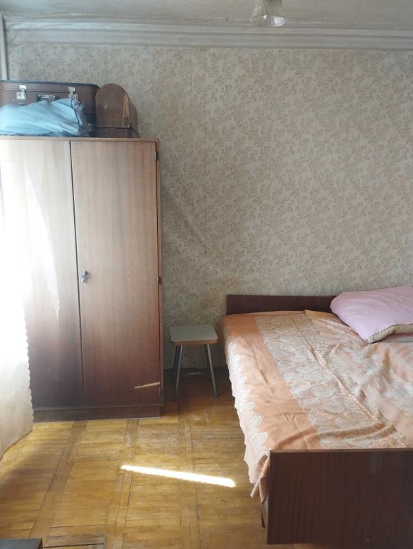 Продаж 3 кімнатної квартири 56 кв. м, Садовий проїзд 9