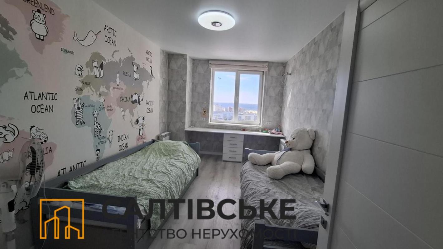 Sale 3 bedroom-(s) apartment 88 sq. m., Hvardiytsiv-Shyronintsiv Street 72а