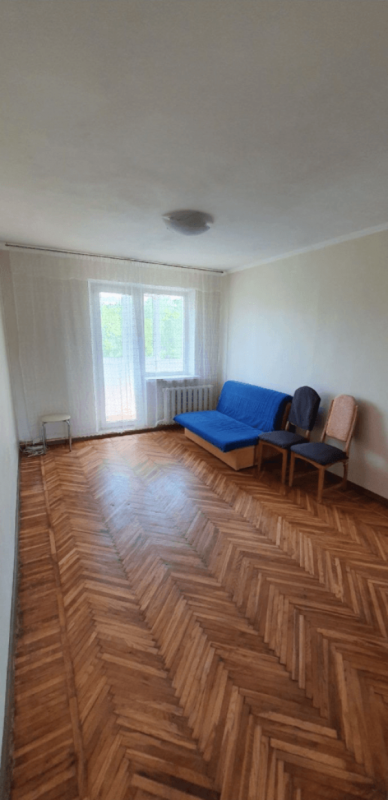 Long term rent 3 bedroom-(s) apartment Derevyanka Street 20а