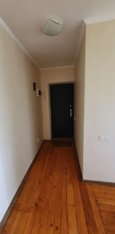 Long term rent 3 bedroom-(s) apartment Derevyanka Street 20а