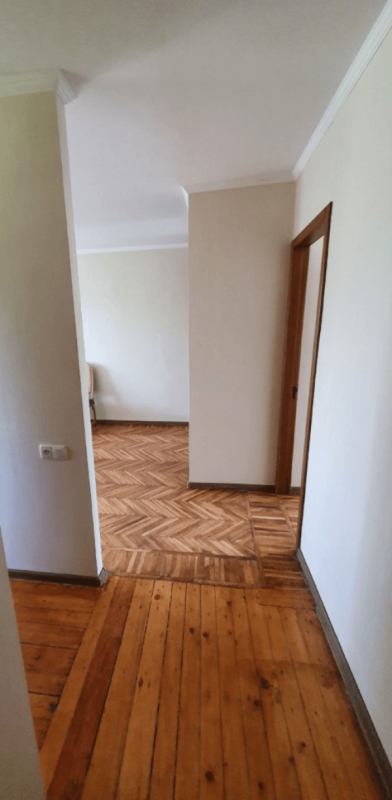 Long term rent 3 bedroom-(s) apartment Derevyanka Street 20а