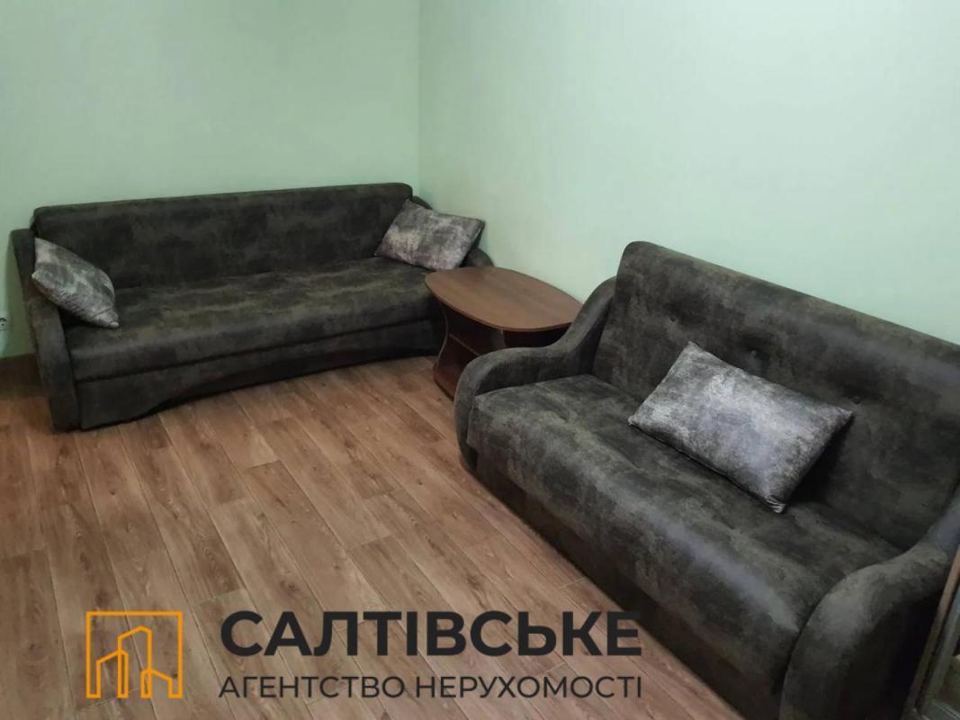 Продаж 1 кімнатної квартири 33 кв. м, Героїв Праці вул. 4