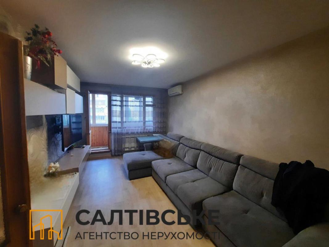 Sale 3 bedroom-(s) apartment 70 sq. m., Druzhby Narodiv Street 235