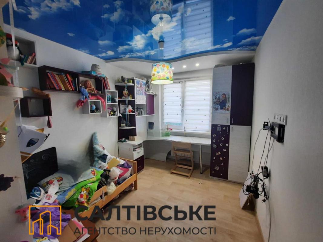 Sale 3 bedroom-(s) apartment 70 sq. m., Druzhby Narodiv Street 235