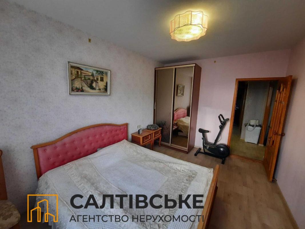 Sale 3 bedroom-(s) apartment 70 sq. m., Druzhby Narodiv Street 235