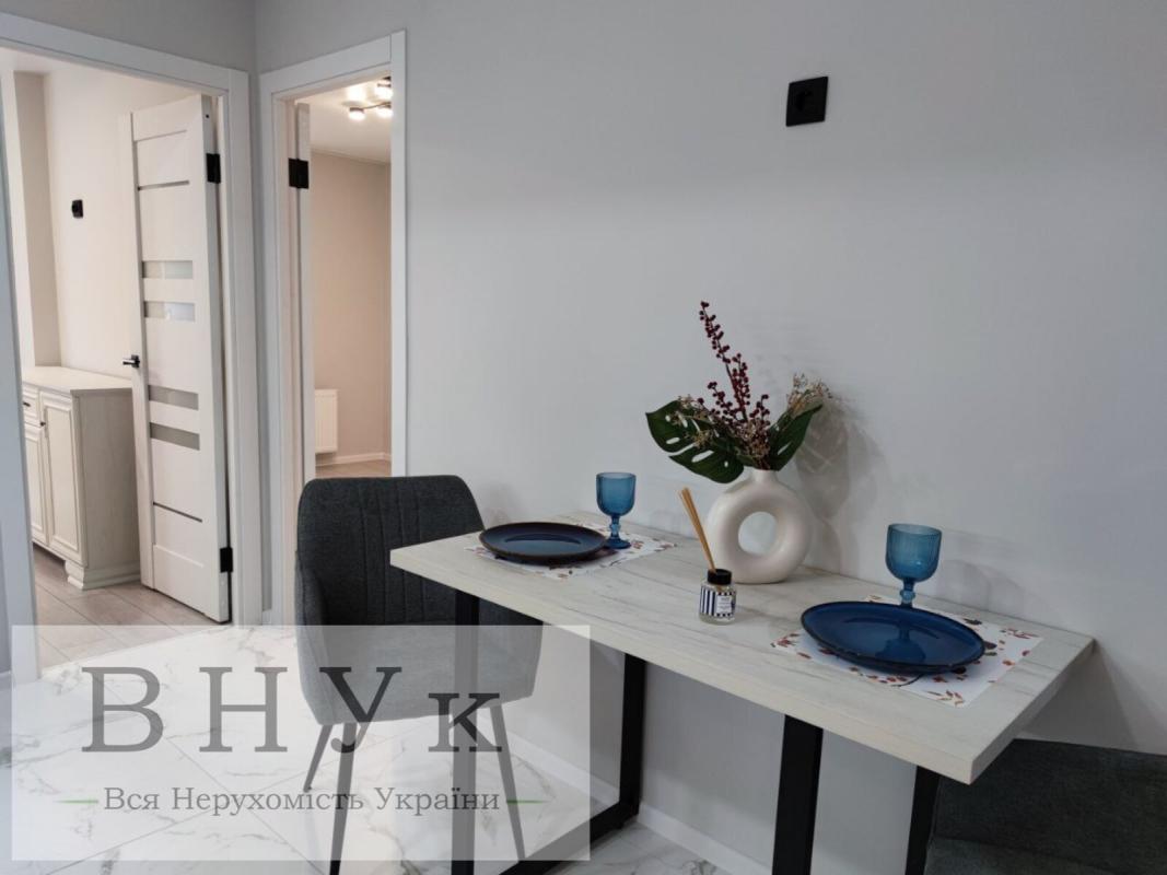 Sale 3 bedroom-(s) apartment 62 sq. m., Kyivska Street 8