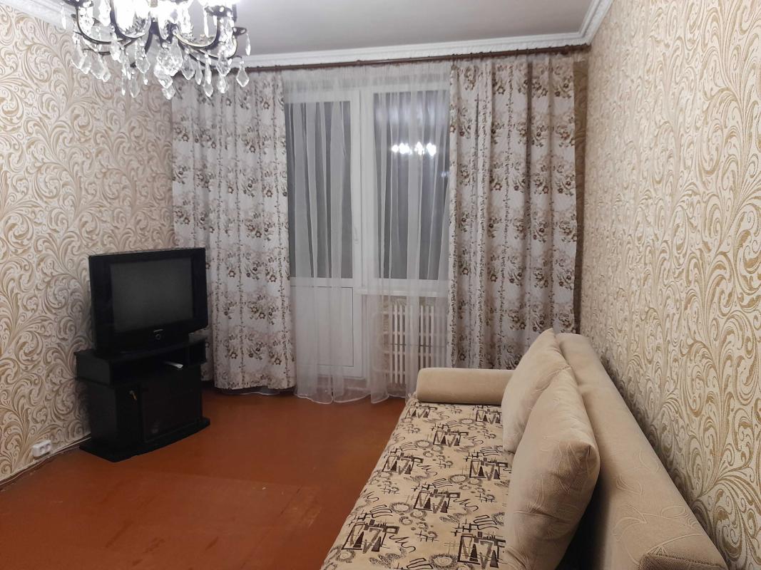 Sale 1 bedroom-(s) apartment 33 sq. m., Hvardiytsiv-Shyronintsiv Street 40