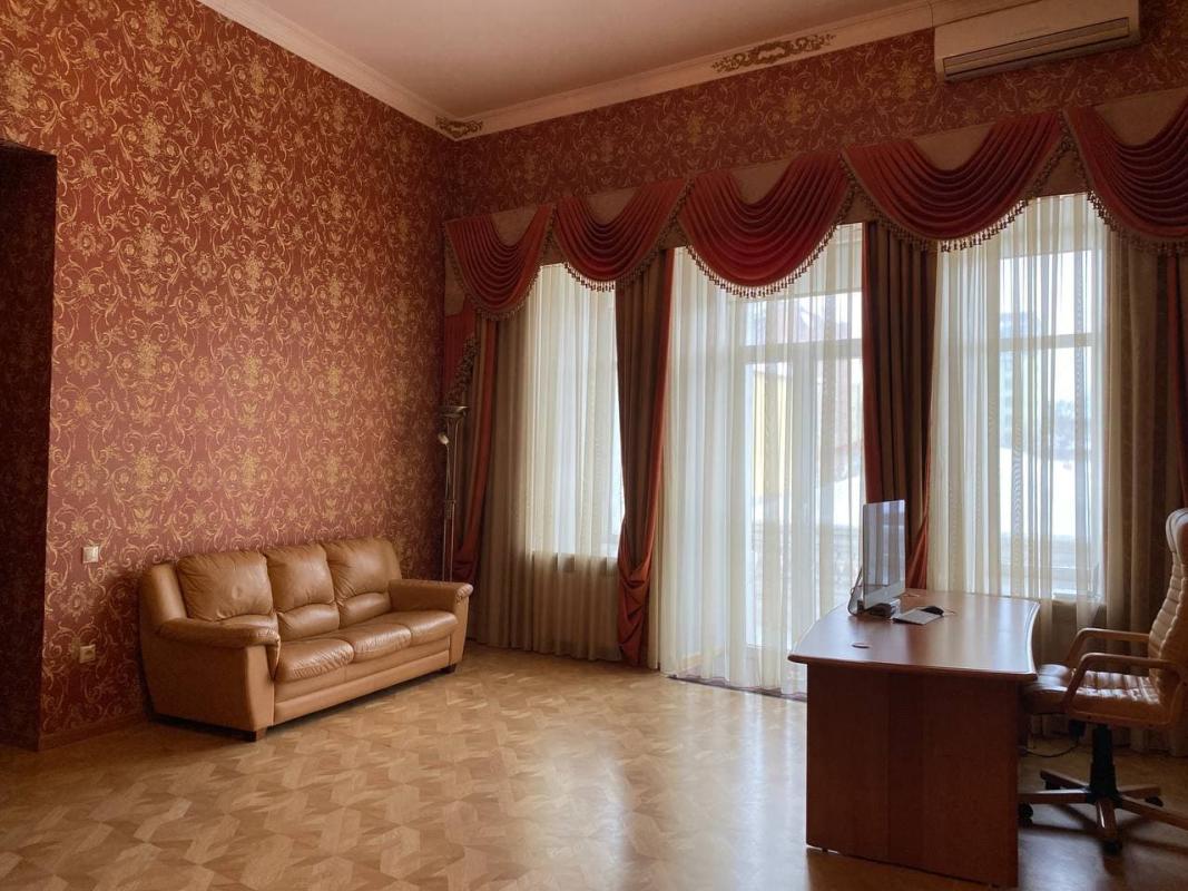 Sale 5 bedroom-(s) apartment 218 sq. m., Sumska Street 19