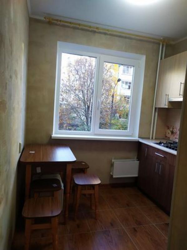 Long term rent 3 bedroom-(s) apartment Zolochivska Street 28