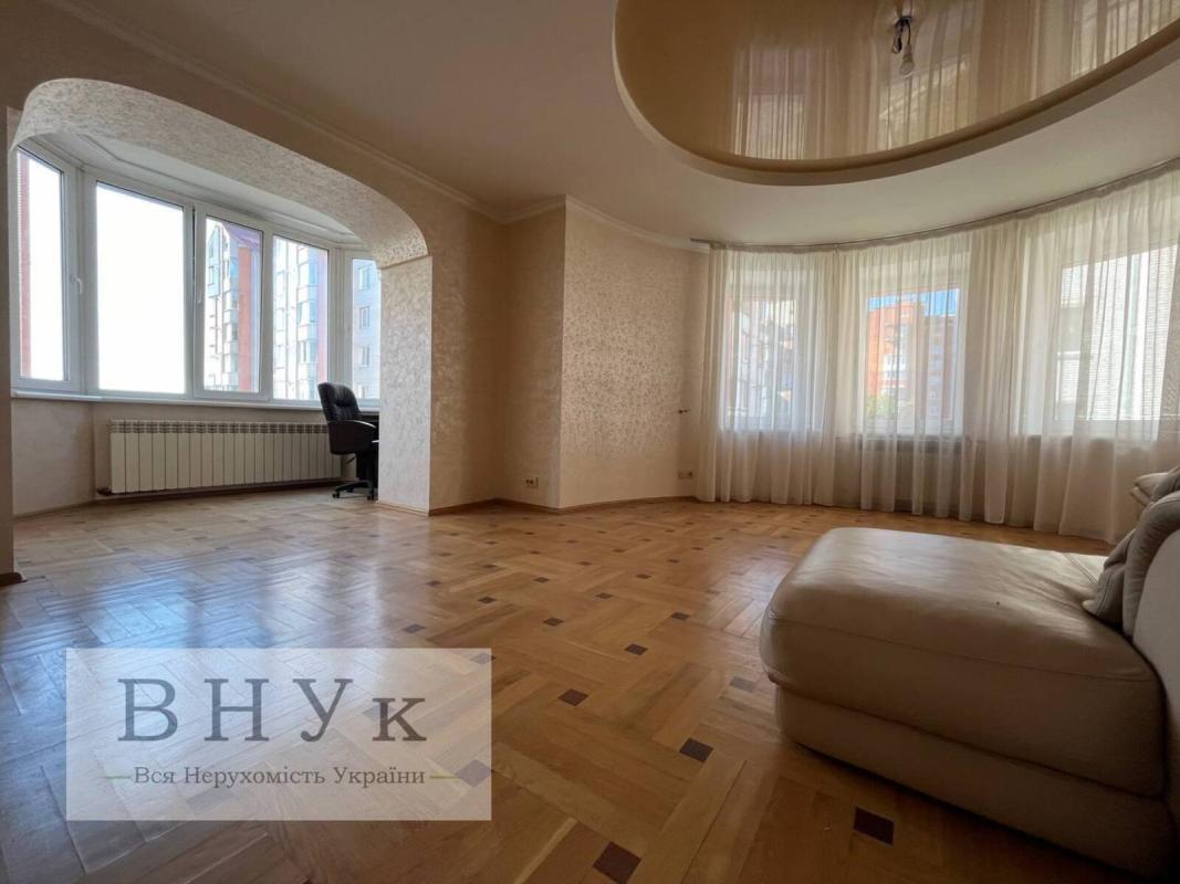 Продаж 3 кімнатної квартири 102 кв. м, Карпенка вул. 12