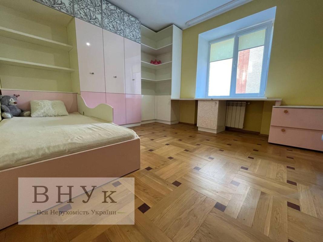 Sale 3 bedroom-(s) apartment 102 sq. m., Karpenka Street 12