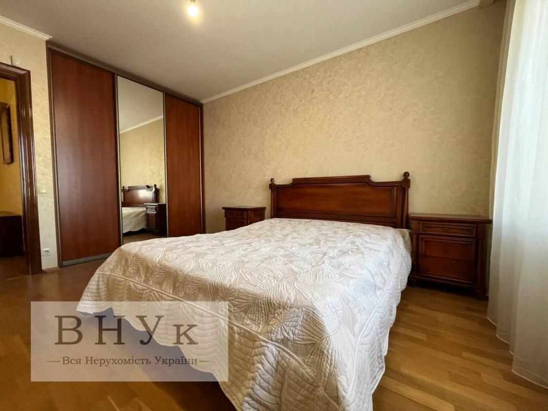 Sale 3 bedroom-(s) apartment 102 sq. m., Karpenka Street 12