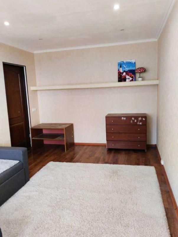 Sale 1 bedroom-(s) apartment 32 sq. m., Valentynivska street 46