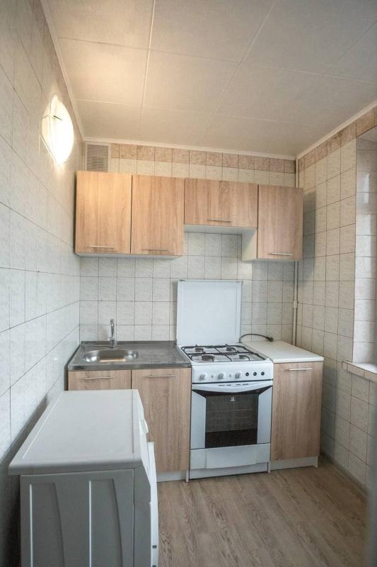 Продаж 3 кімнатної квартири 64 кв. м, Валентинівська вул. (Блюхера) 23е