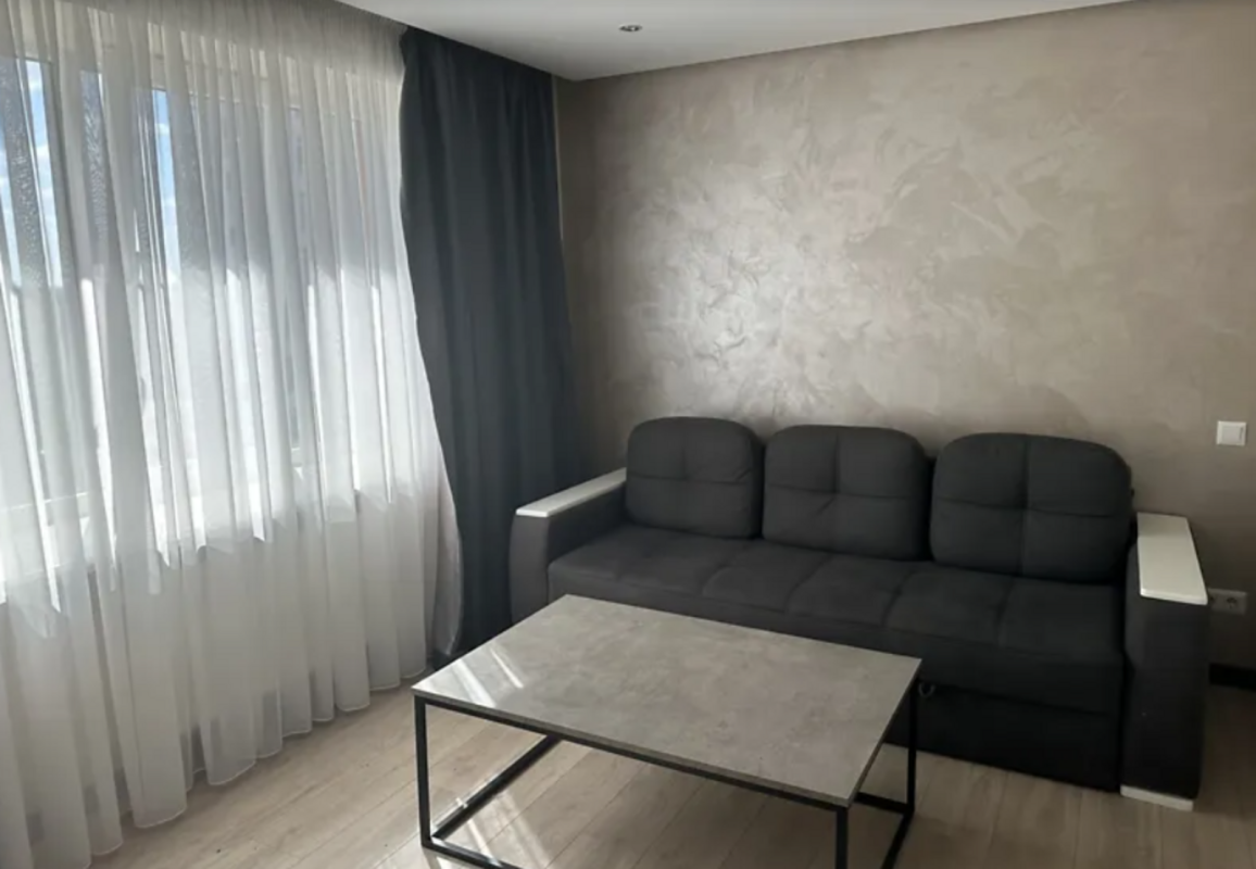 Sale 1 bedroom-(s) apartment 41 sq. m., Troleibusna Street 1