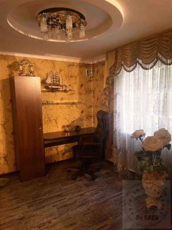 Продажа 3 комнатной квартиры 92 кв. м, Академика Булаховского ул. 5а