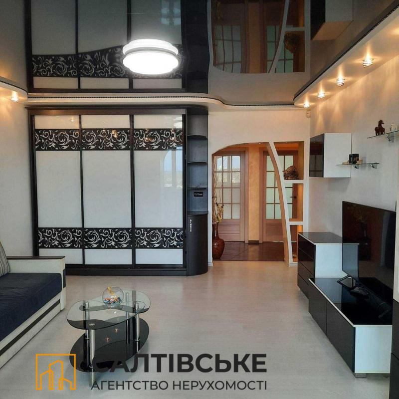 Продаж 2 кімнатної квартири 80 кв. м, Кричевського вул. 33