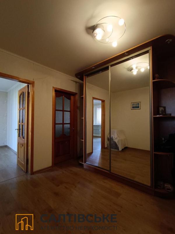 Sale 3 bedroom-(s) apartment 70 sq. m., Krychevskoho street 40