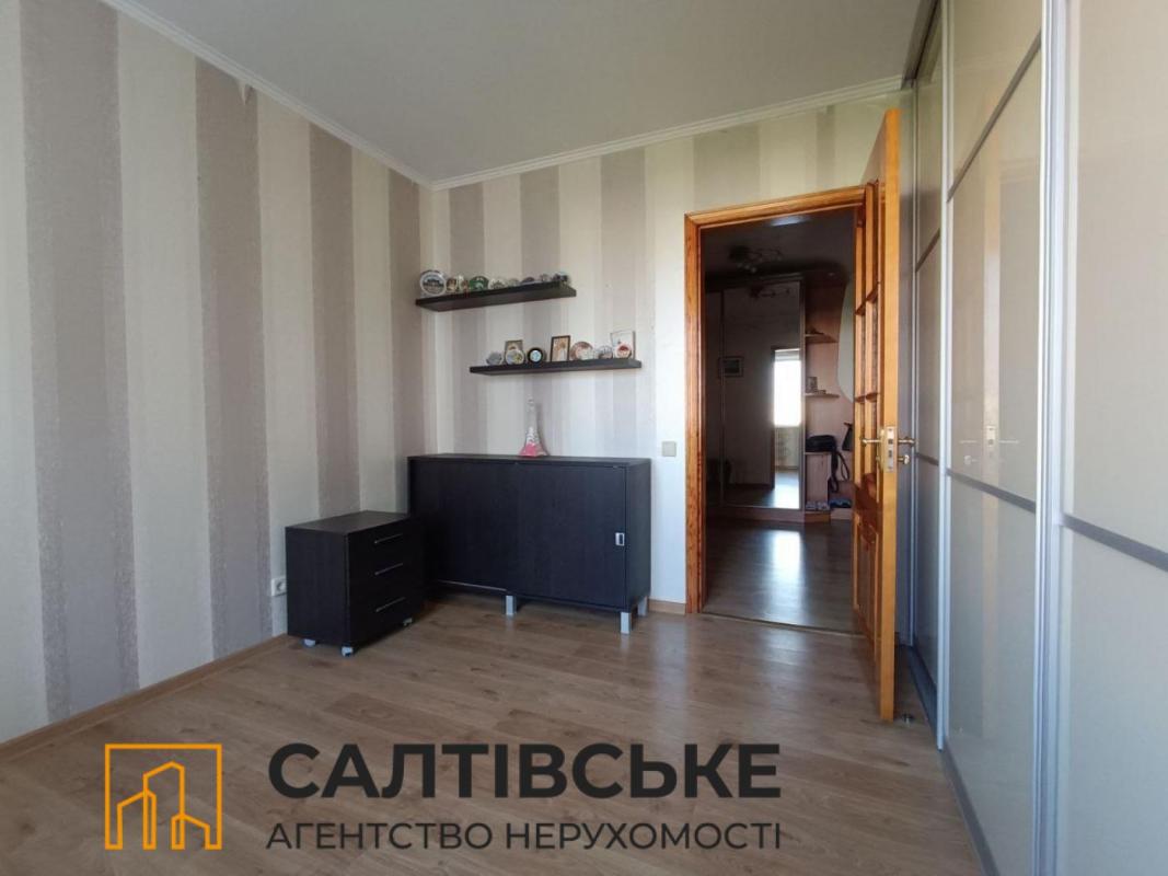 Sale 3 bedroom-(s) apartment 70 sq. m., Krychevskoho street 40