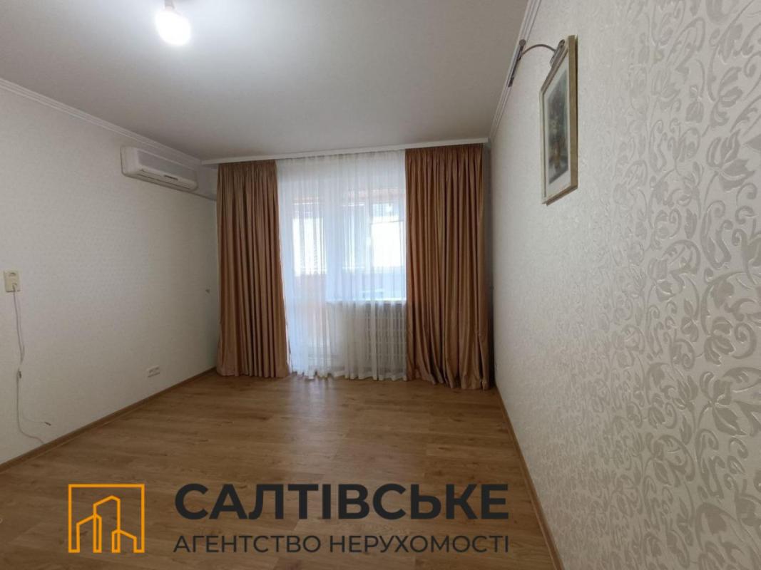 Продаж 3 кімнатної квартири 70 кв. м, Кричевського вул. 40