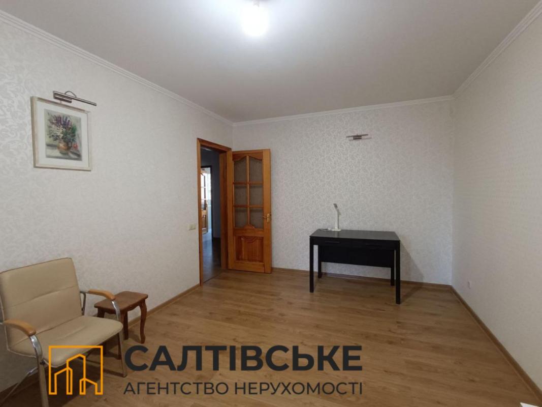 Продаж 3 кімнатної квартири 70 кв. м, Кричевського вул. 40