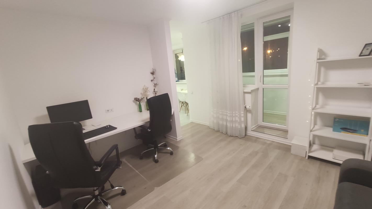 Long term rent 1 bedroom-(s) apartment Peremohy Avenue 53б